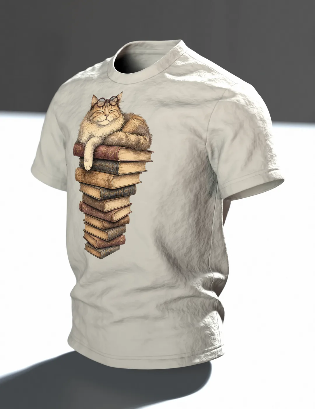Katze mit Brille auf dem Bücherstapel T-Shirt, Vintage-Illustration in Sepia und Dunkelrot, Im Raum, schräg
