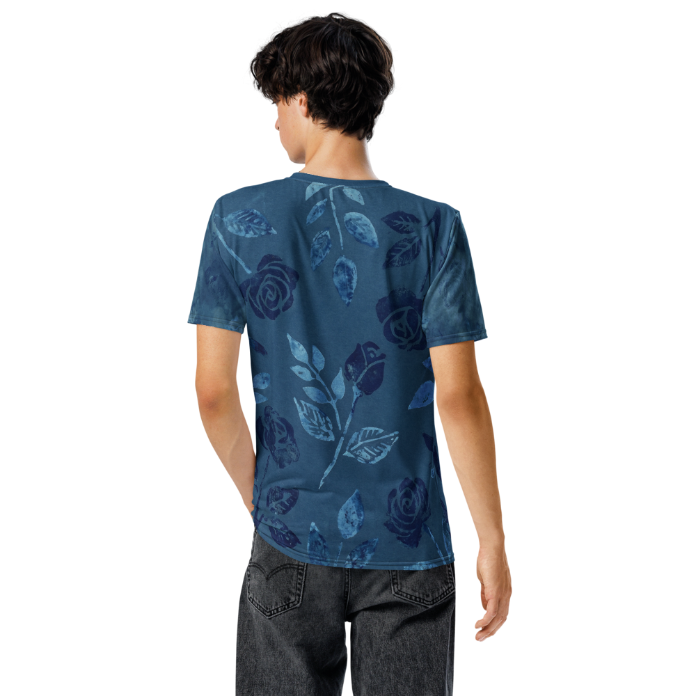 Indigo Wallpaper Tile — Symmetrisches Floral Pattern T-Shirt