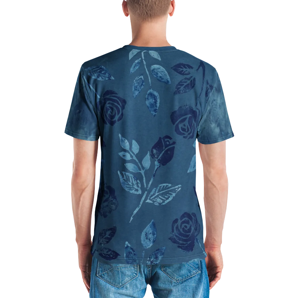 Indigo Wallpaper Tile T-Shirt — Symmetrisches Floral Pattern — Ansicht 7