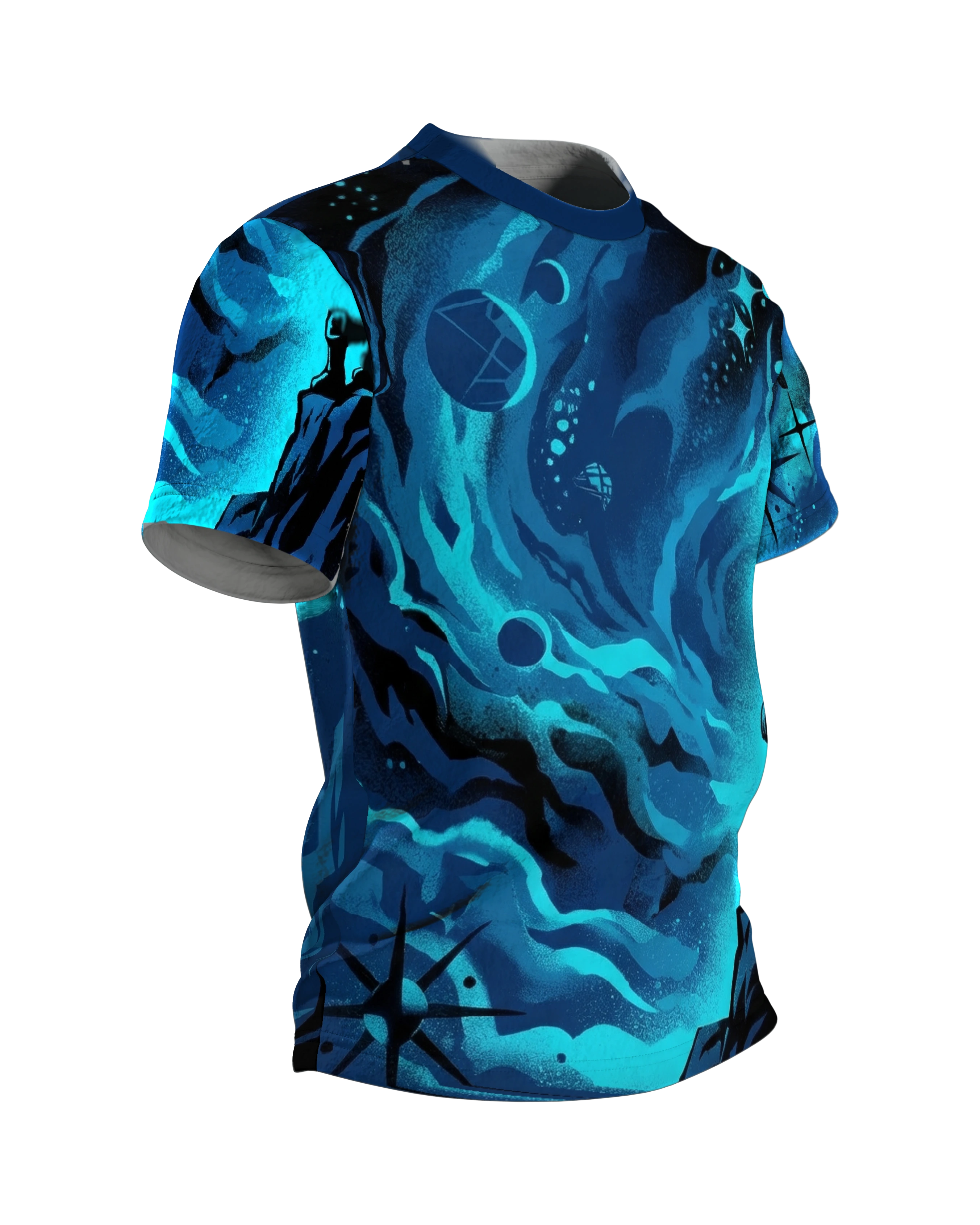 Astronaut Nebel T-Shirt, Raumfahrer auf der Felskante vor gesprühtem Spiralnebel in Marineblau und Türkis, Seitenansicht links
