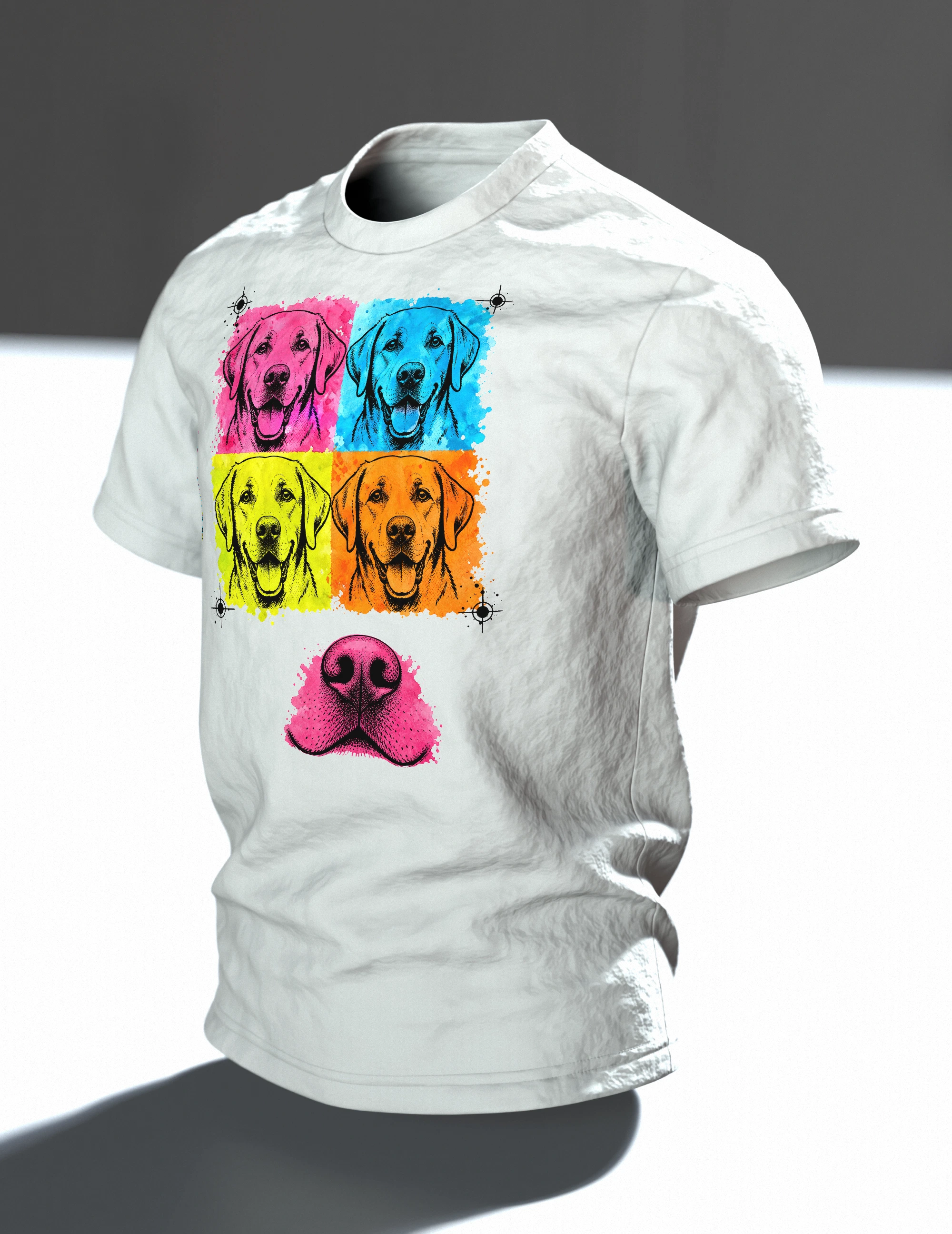 Labrador T-Shirt, Pop-Art Vierfach-Porträt mit rosa Schnauzen-Rücken, Im Raum, schräg