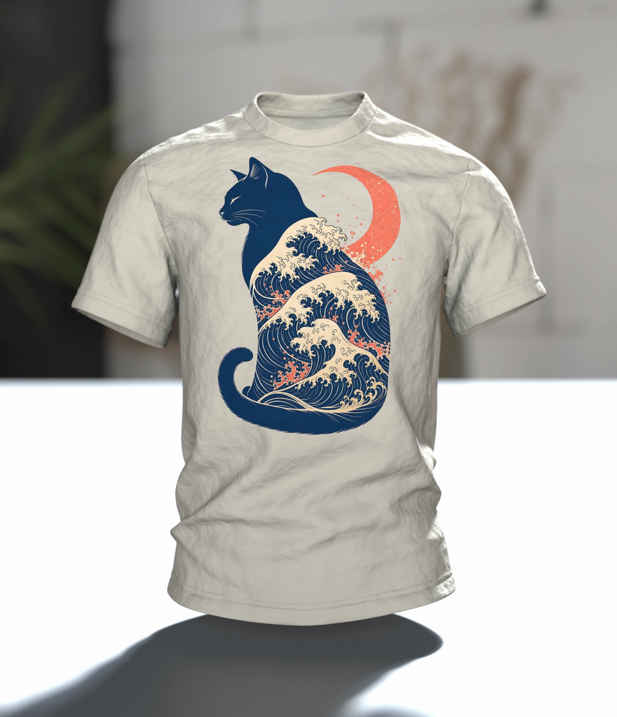 Große Welle Katze T-Shirt, Kanagawa Ukiyo-e Holzschnitt mit Mondsichel, Im Raum