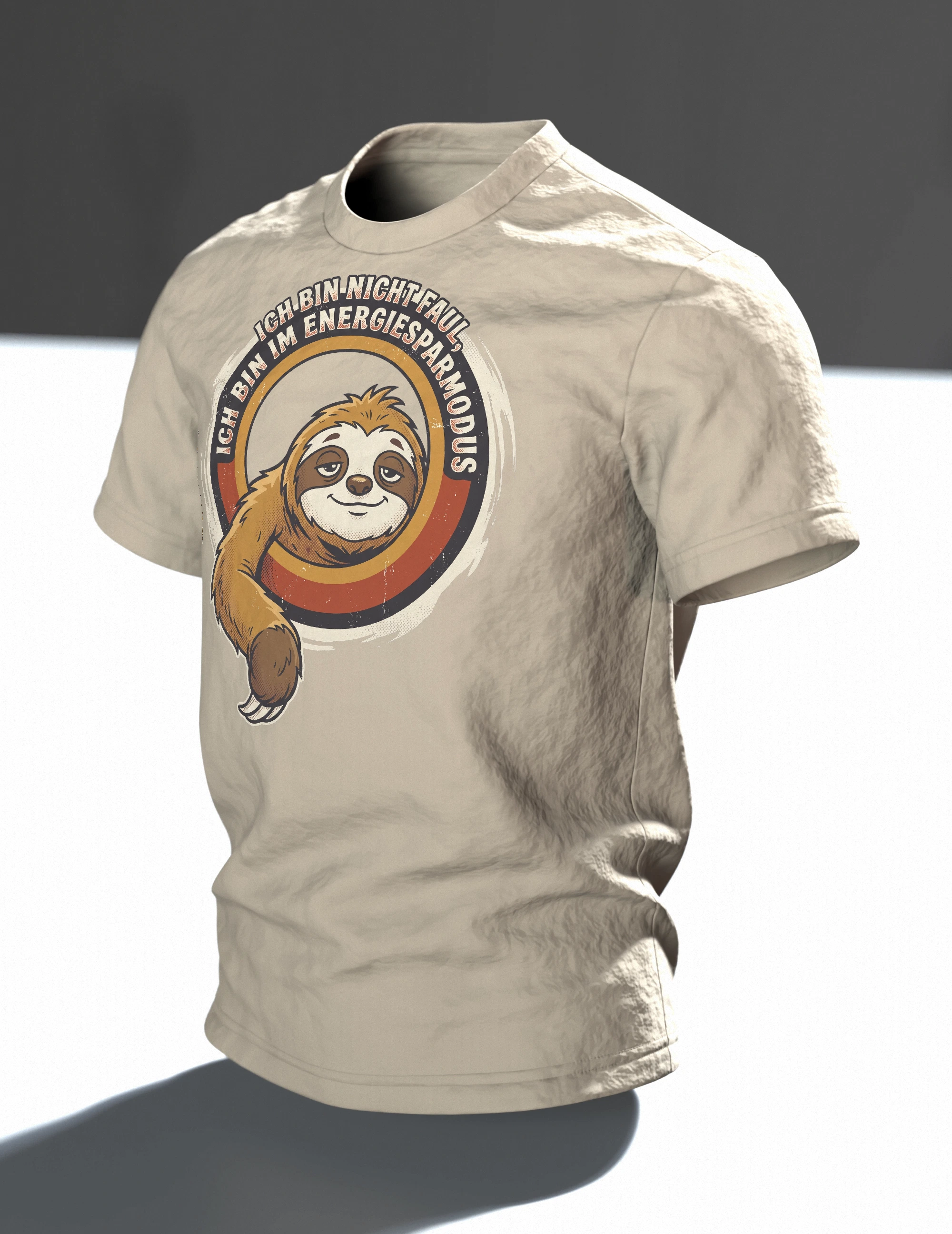 Faultier T-Shirt "Ich bin nicht faul, ich bin im Energiesparmodus", Retro-Badge, Im Raum, schräg