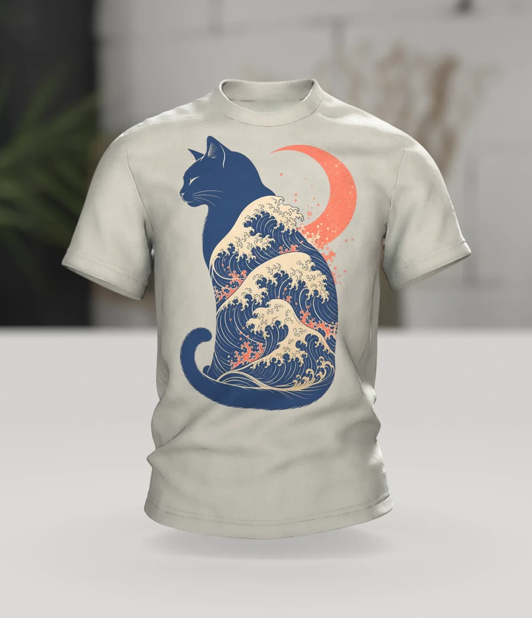 Große Welle Katze T-Shirt, Kanagawa Ukiyo-e Holzschnitt mit Mondsichel, Im Raum