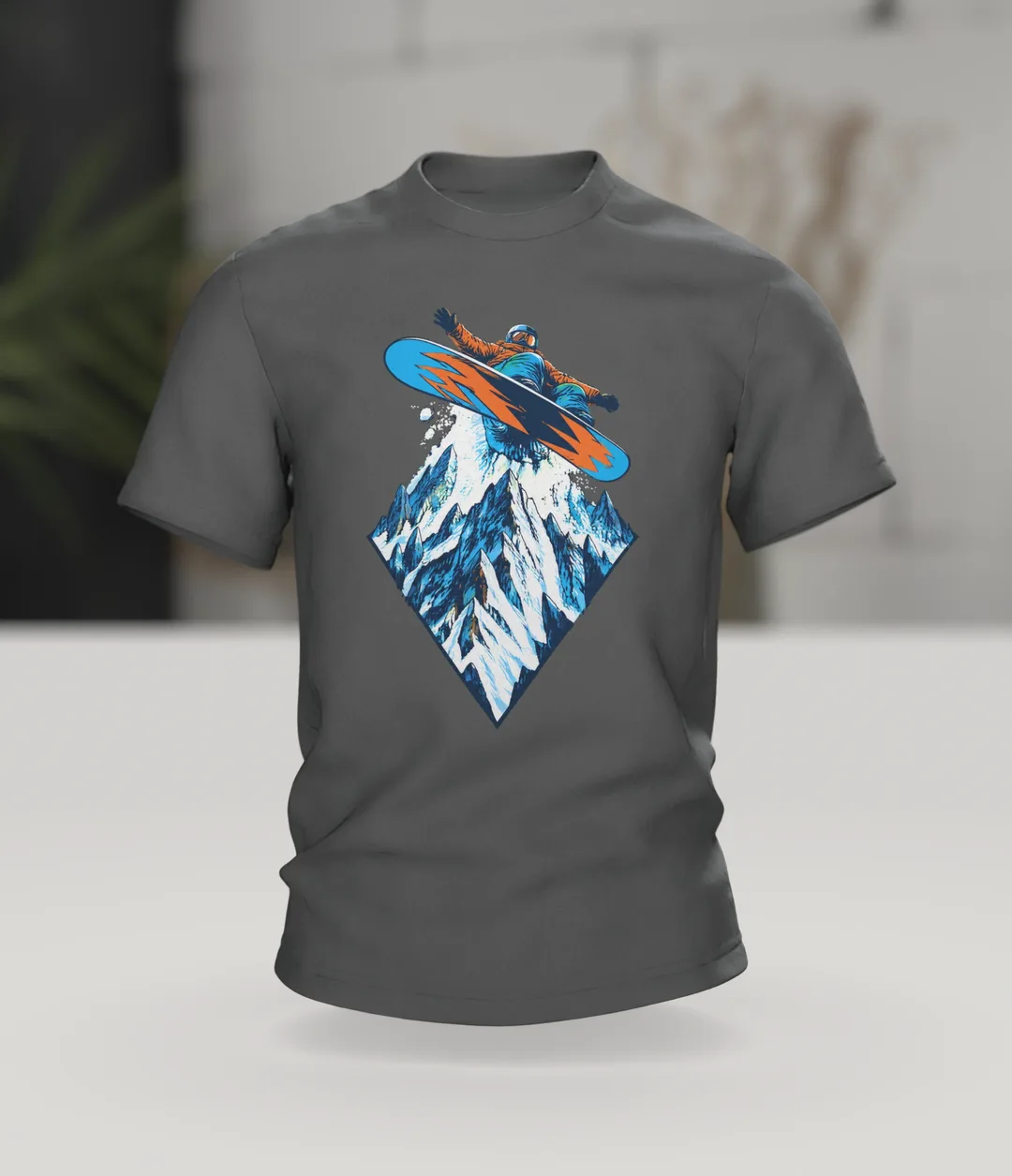 Snowboarder Motiv-Shirt: Dynamische Winter-Action, Im Raum