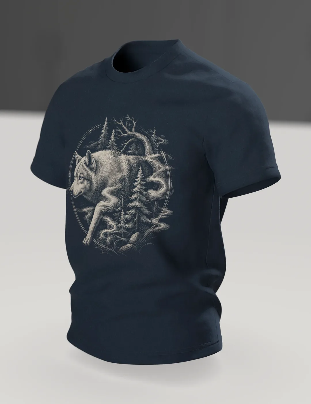 Wolf im Nebelwald T-Shirt: Mystisches Design, Im Raum, schräg