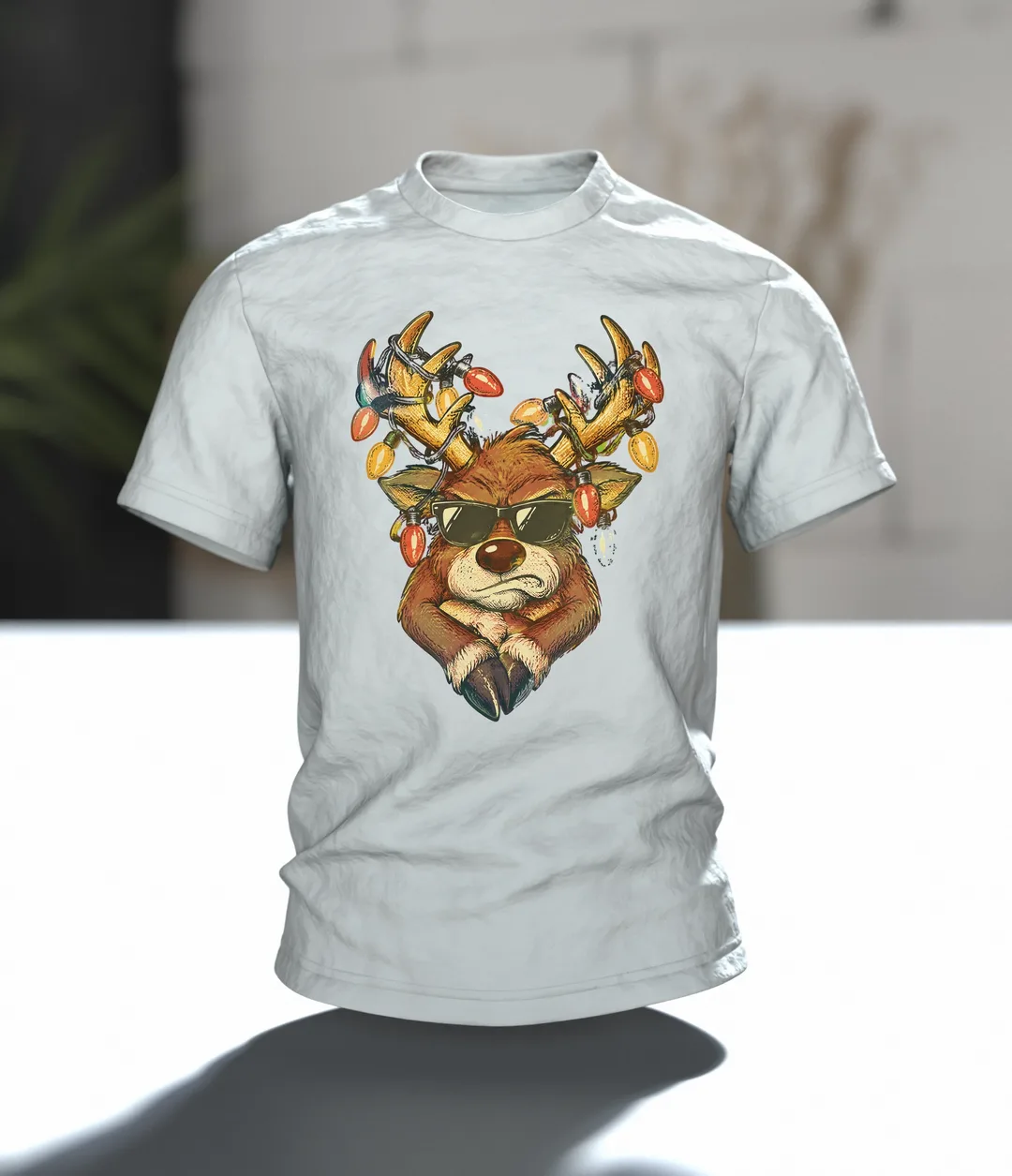 Rentier mit Sonnenbrille T-Shirt, Entwurfsfassung, Im Raum