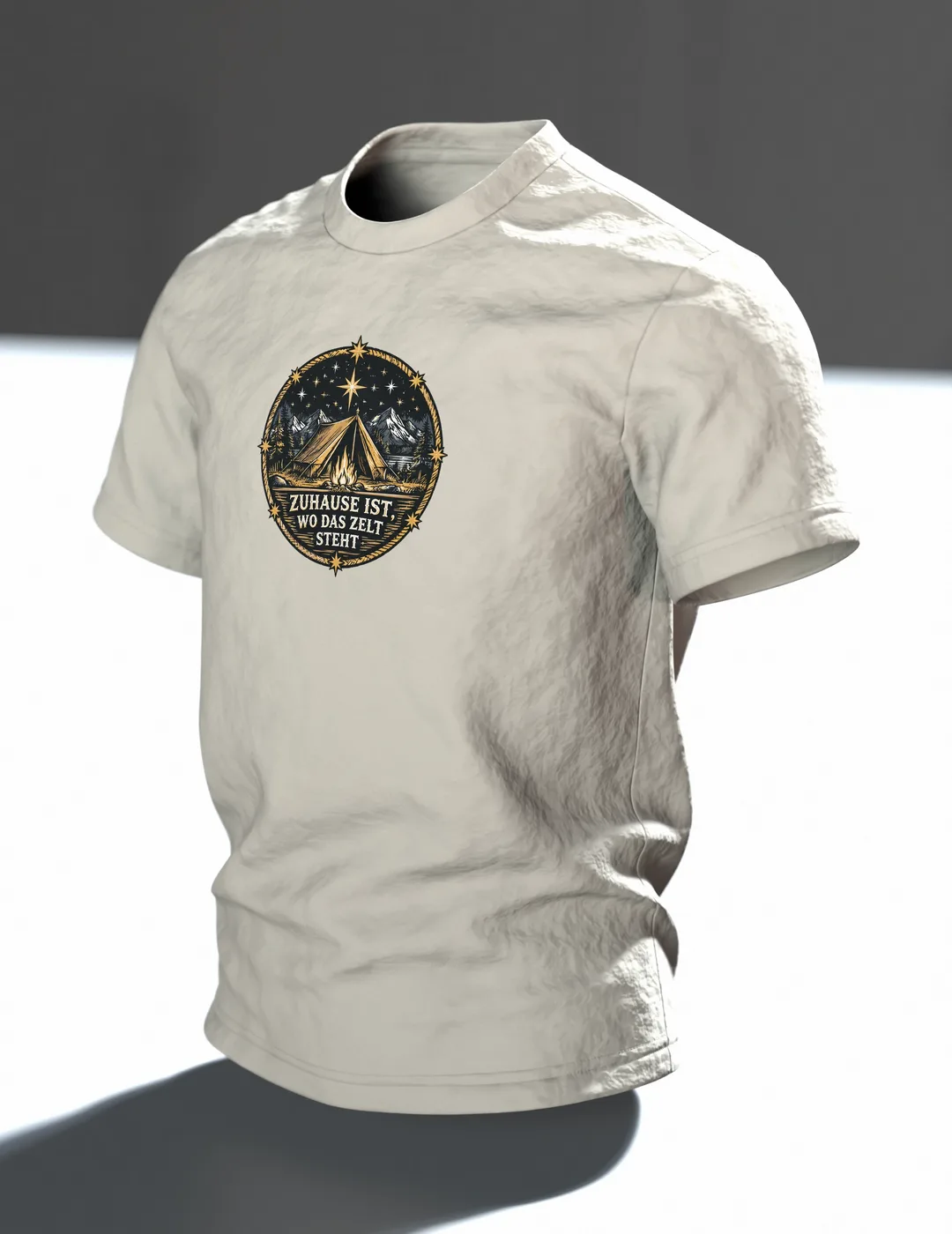 Zelt Lagerfeuer Wappen T-Shirt: Zuhause ist, wo das Zelt steht, In context, angled