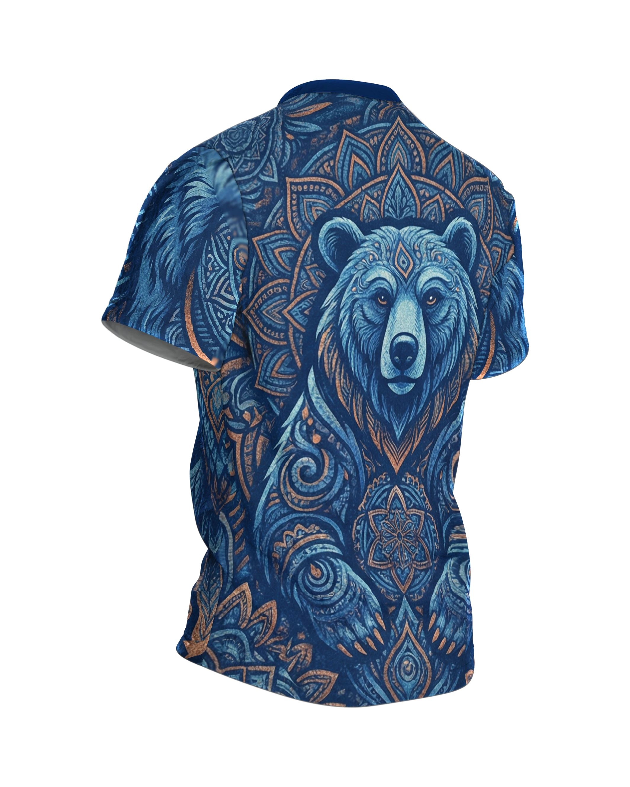 Tribal Adler T-Shirt in Marine und Kupfer, Ornament-Adler vorn, Mandala-Bär am Rücken, Rückseite schräg rechts